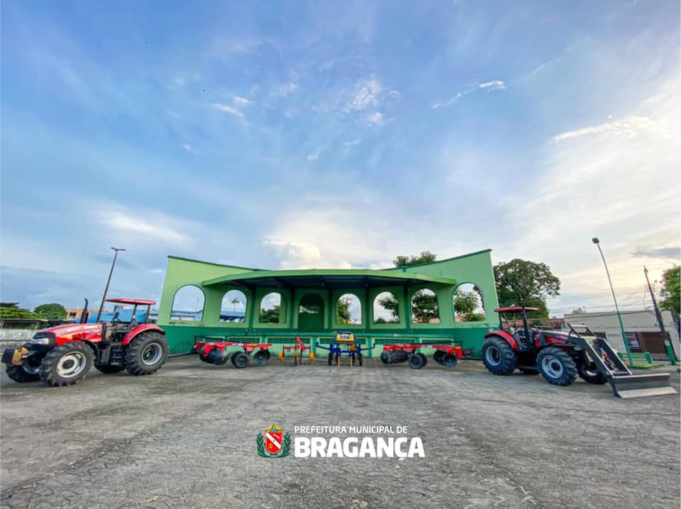 Prefeitura de Bragança recebeu equipamentos agrícolas completos e insumos.